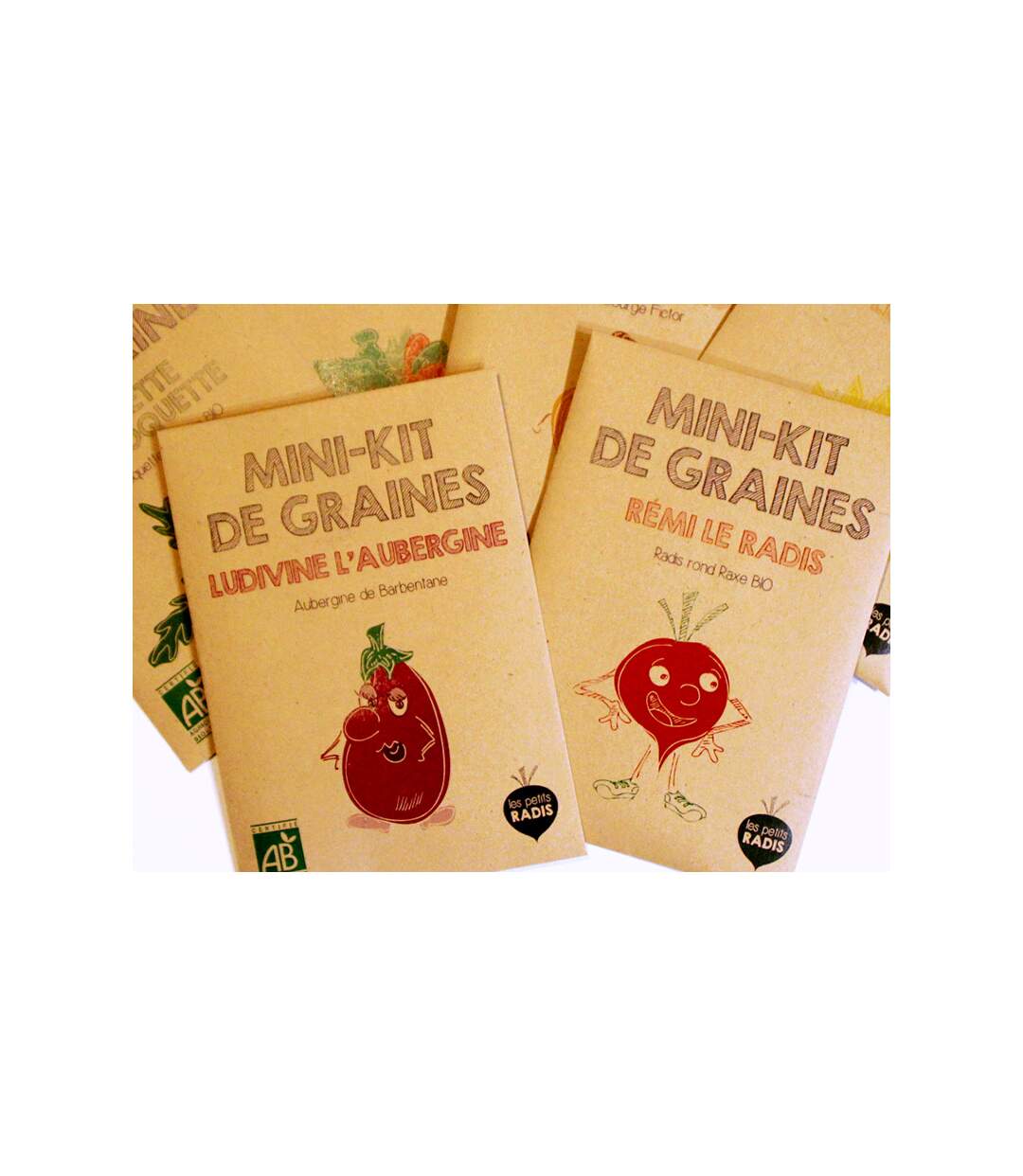 3 mois d'abonnement à une box jardinage pour enfant - SMARTBOX - Coffret Cadeau Sport & Aventure