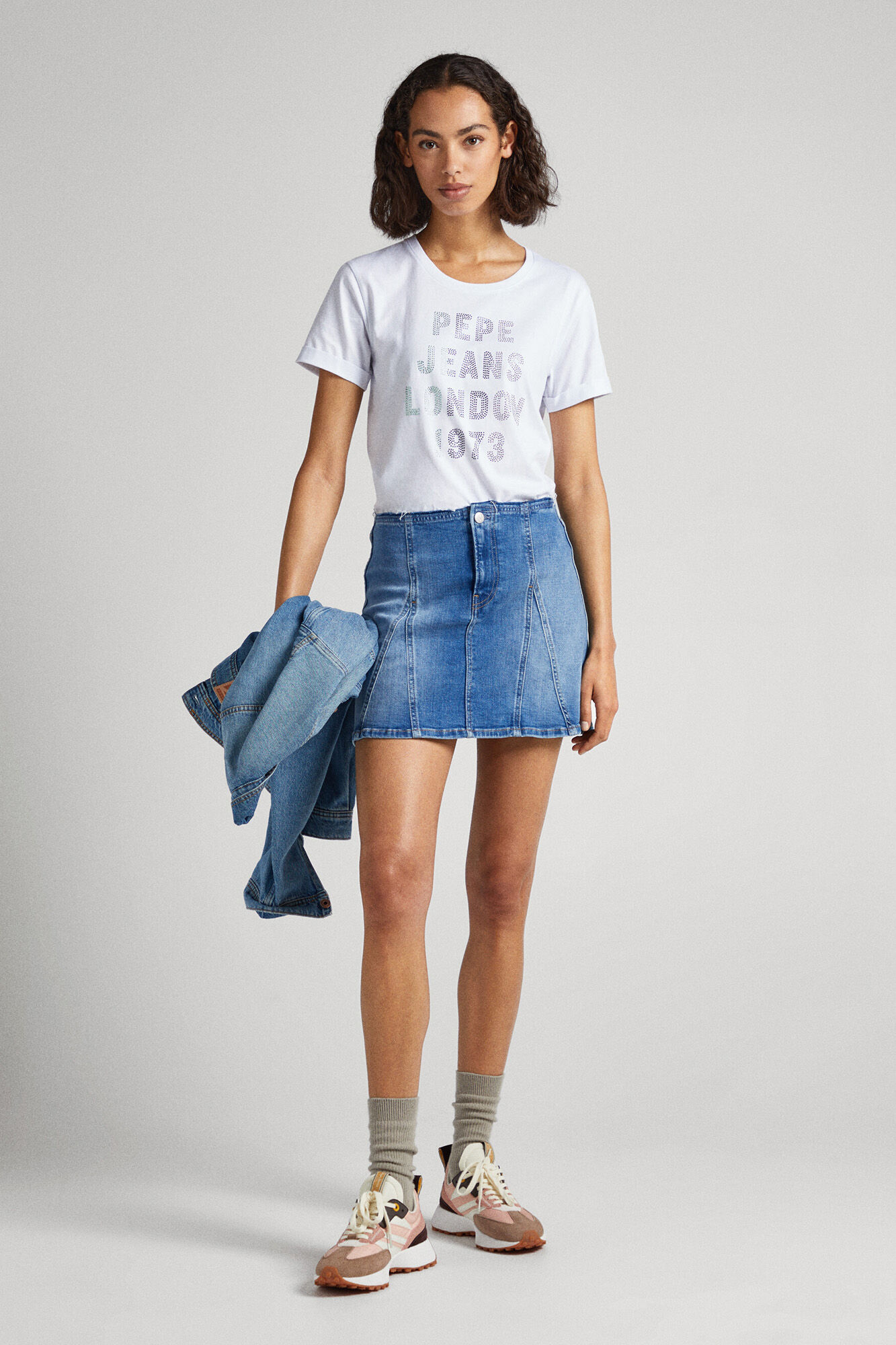 Camiseta de manga curta com modelagem justa