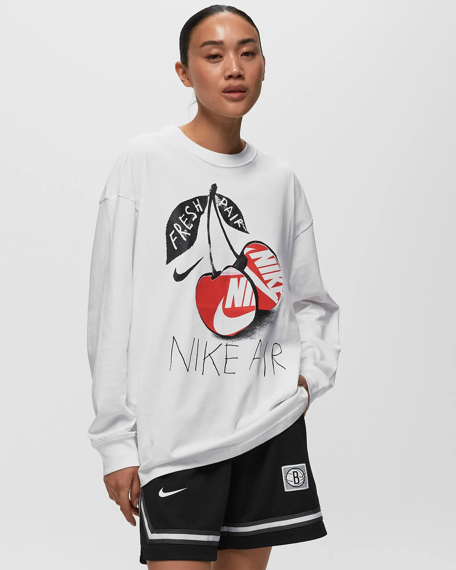 Nike SPORTSWEAR WOMEN'S LONGSLEEVE SHIRT