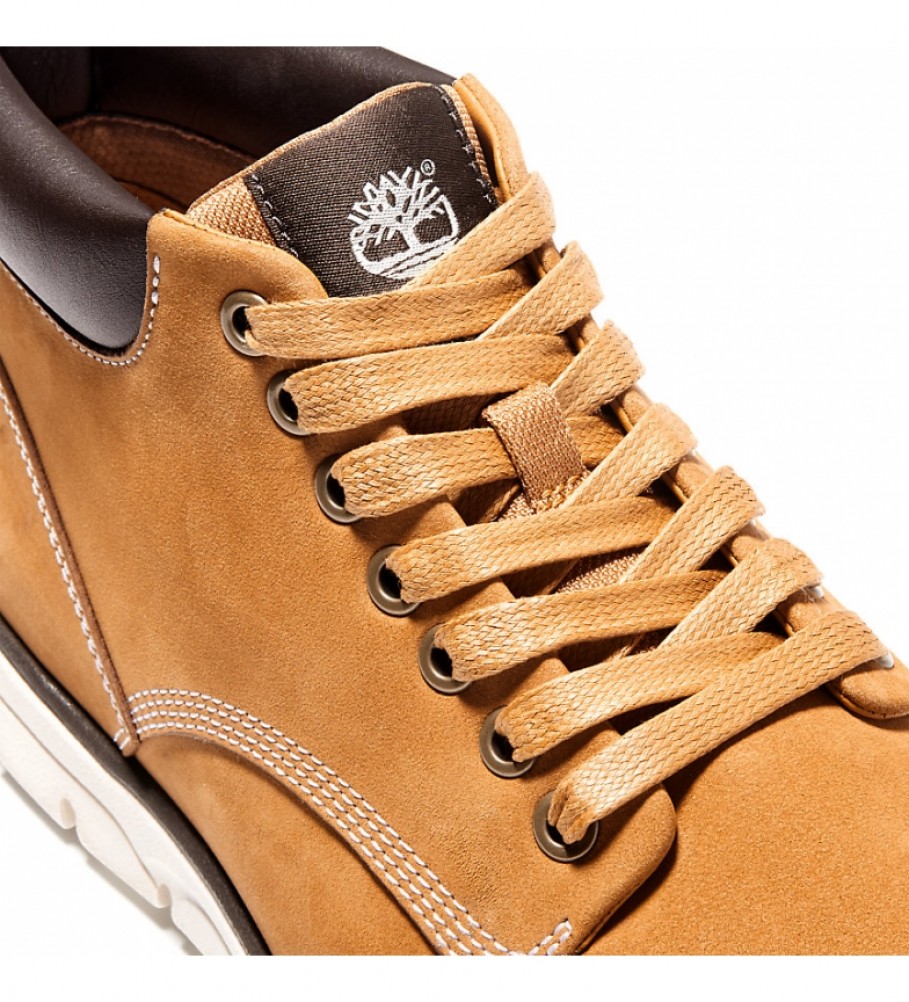 Tênis Timberland Bradstreet Chukka em couro cor camelo