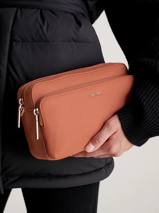 Bolsa de ombro em couro sintético