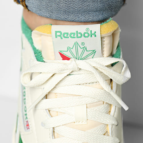 Baskets Club C Revenge Vintage FW4862 Chalk Papyrus White Glendale Green