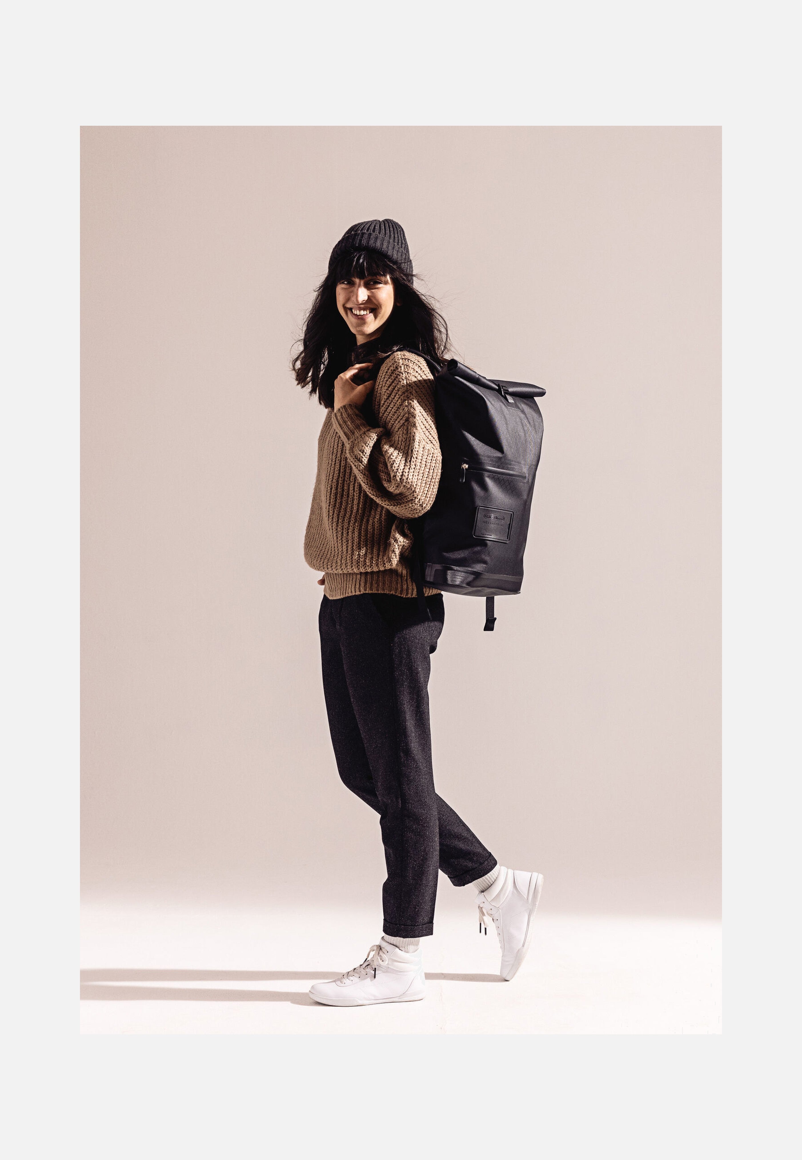 Daypack Metrosphere Black Embossed - Rolltop Rucksack