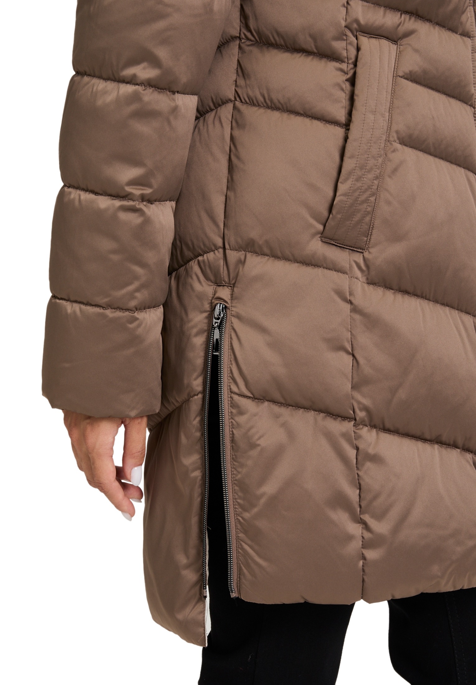 Gil Bret Steppjacke mit Kapuze mit Kapuze und seitlichem Reissverschluss