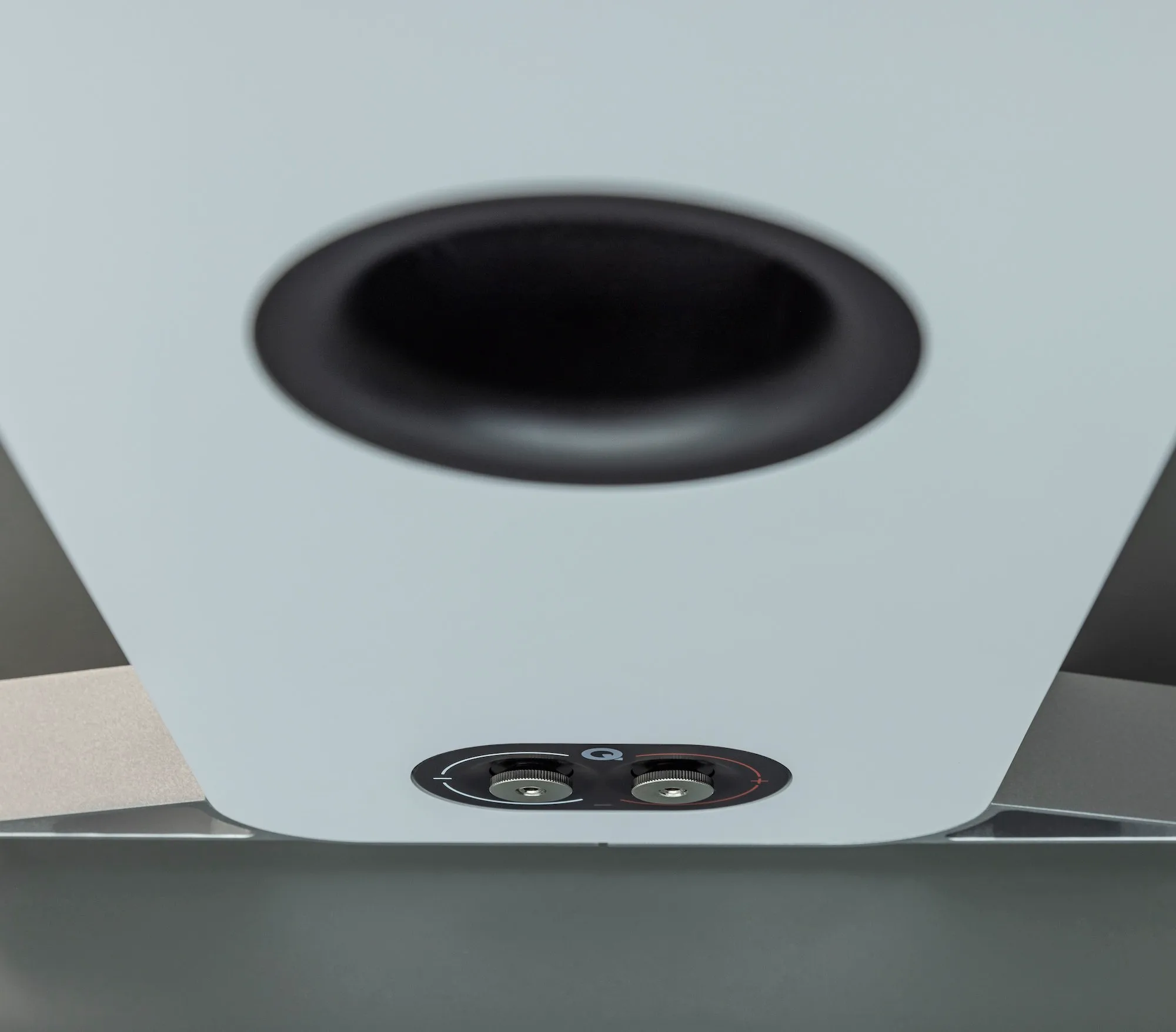 Q Acoustics 5050 Blanc mat (la paire) Enceintes colonne