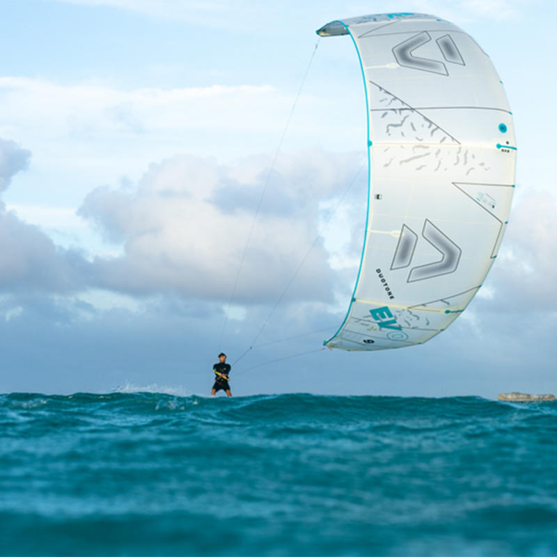 AILE DE KITESURF DUOTONE EVO CONCEPT BLUE 2024 UNDYED/WHITE
