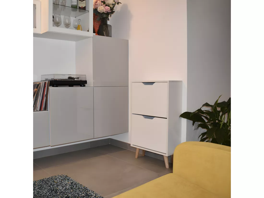 Armoire À Chaussures Design À Deux Étagères, Blanche, Avec Pieds En Bois De Pin