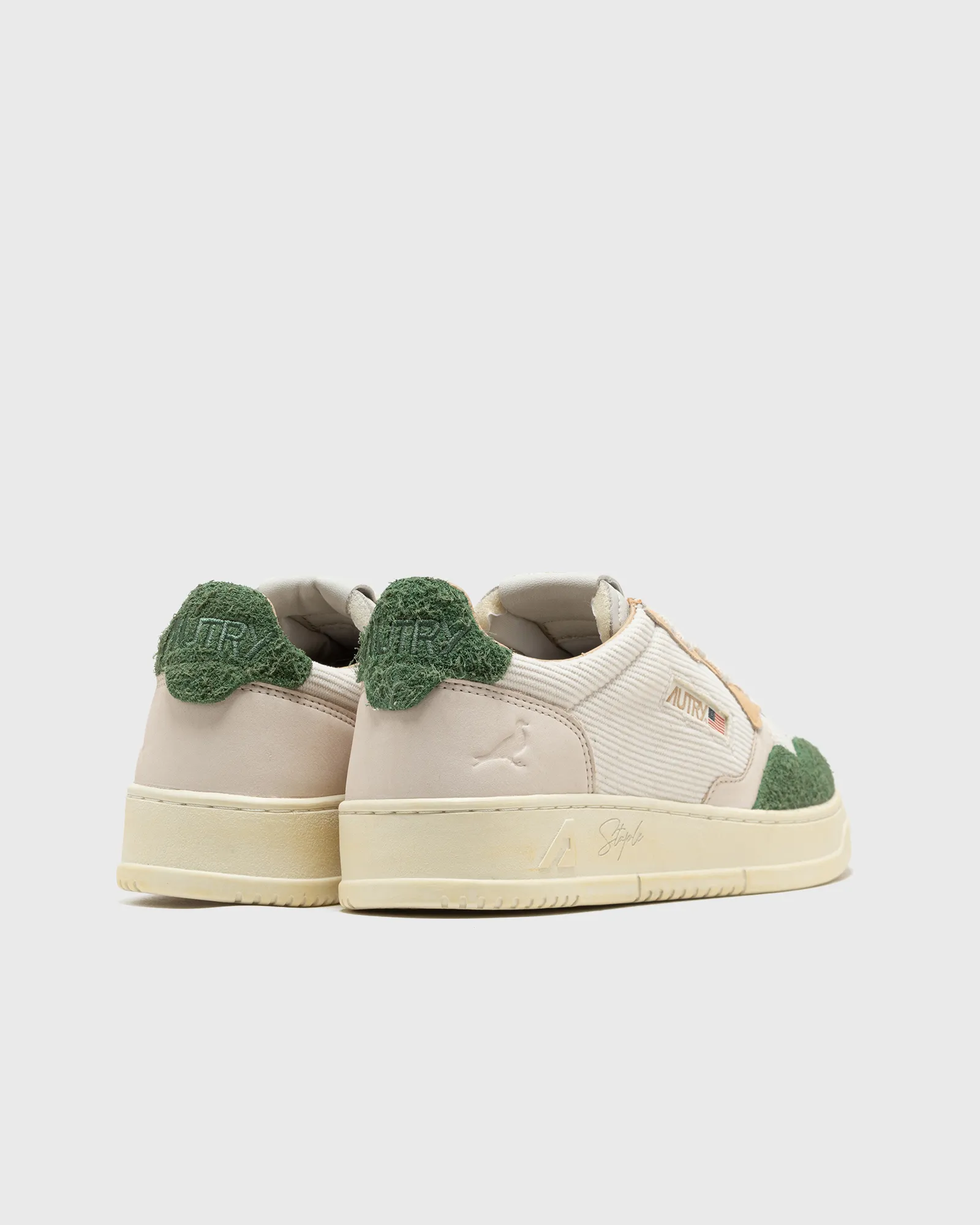 Autry Action Shoes AUTRY 01 LOW STAPLE