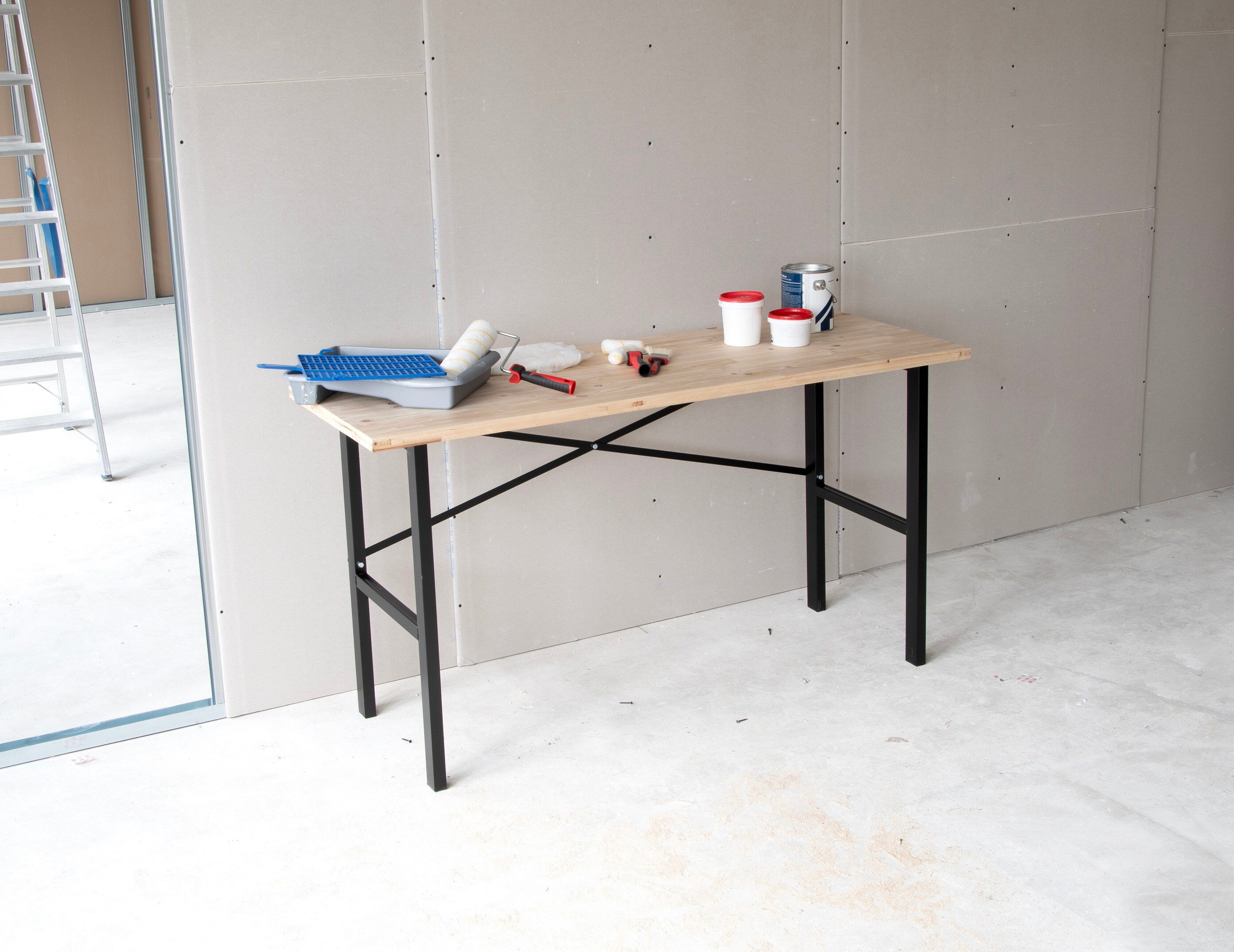 Werkbank mit FSC Holz-Arbeitsplatte
