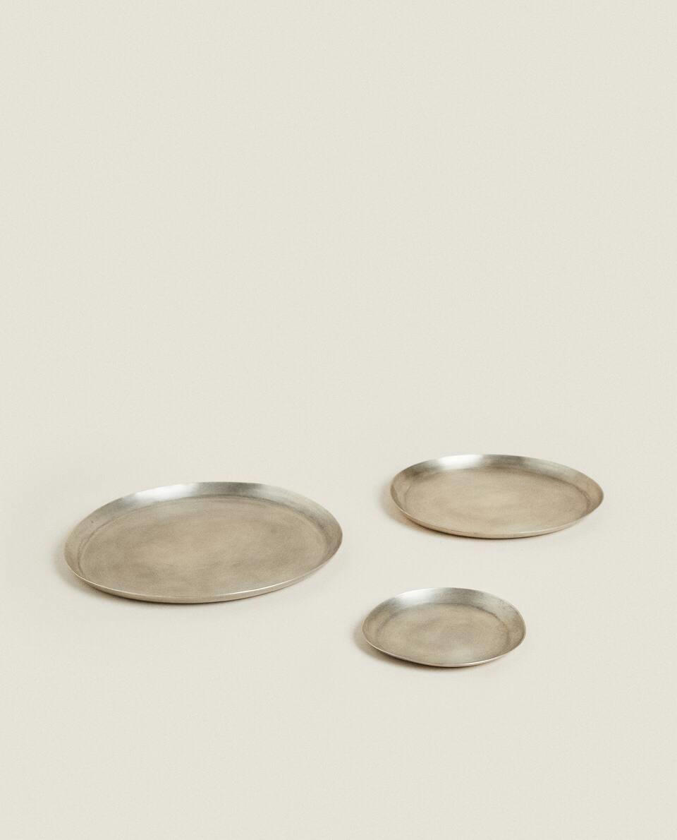 BANDEJA DECORATIVA DE METAL IRREGULAR