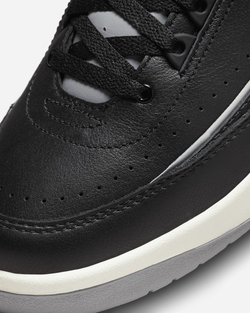 Chaussures Nike Air Jordan 2 Retro Noir & Gris pour homme