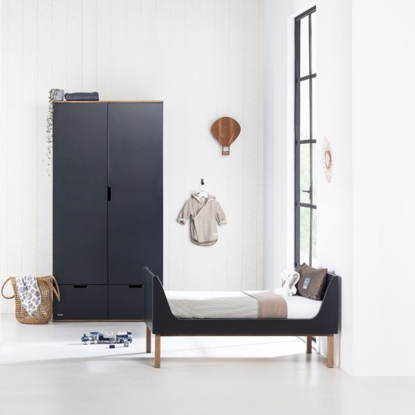 Kidsmill Sepp Babykamer Antraciet / Beuken | Bed 60 x 120 cm   Commode