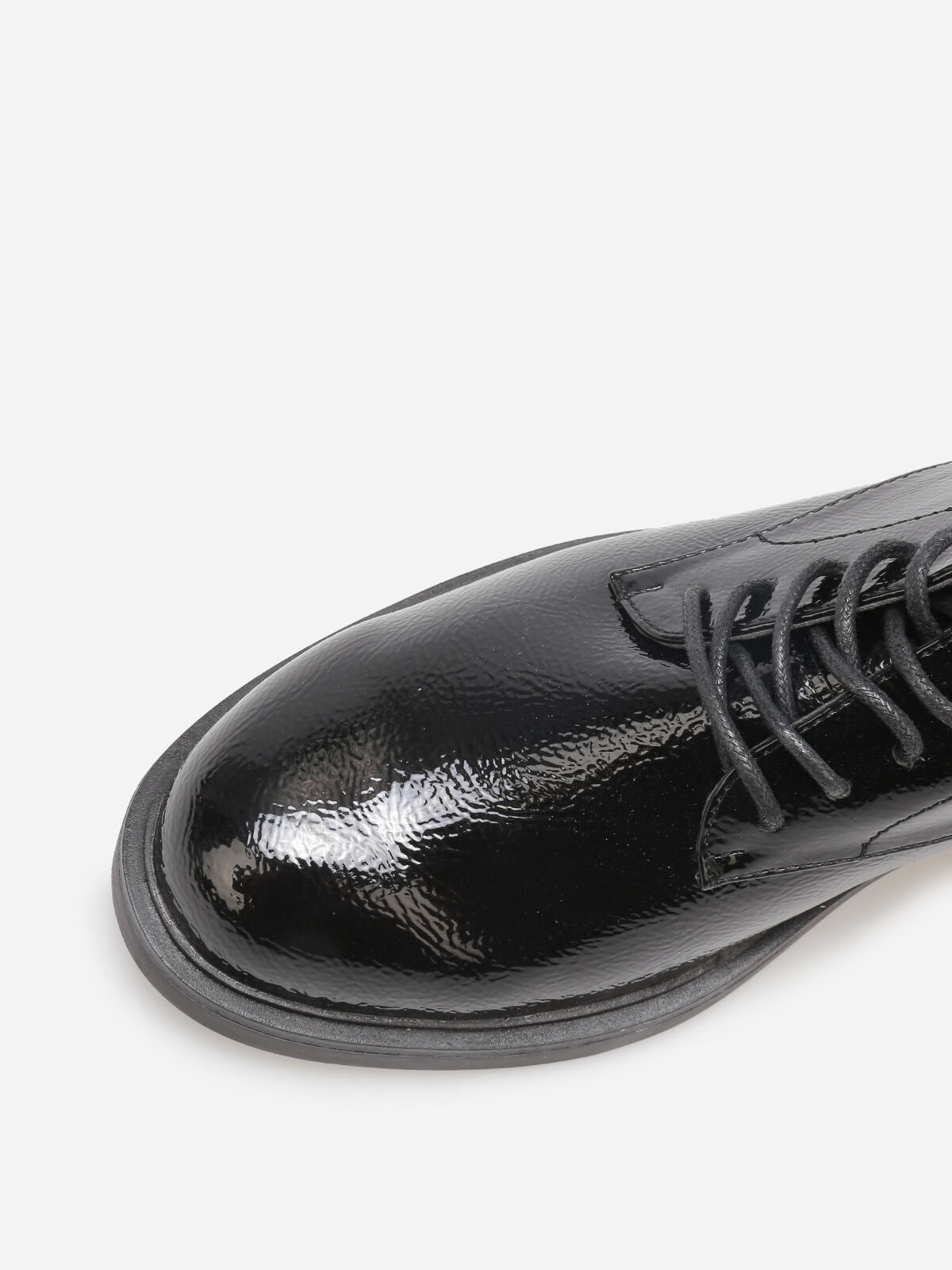 Derbies vernis et texturés à lacets- Noir