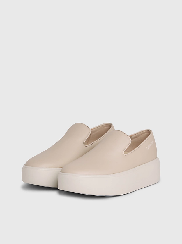 Sapatos plataforma de couro sem cadarço