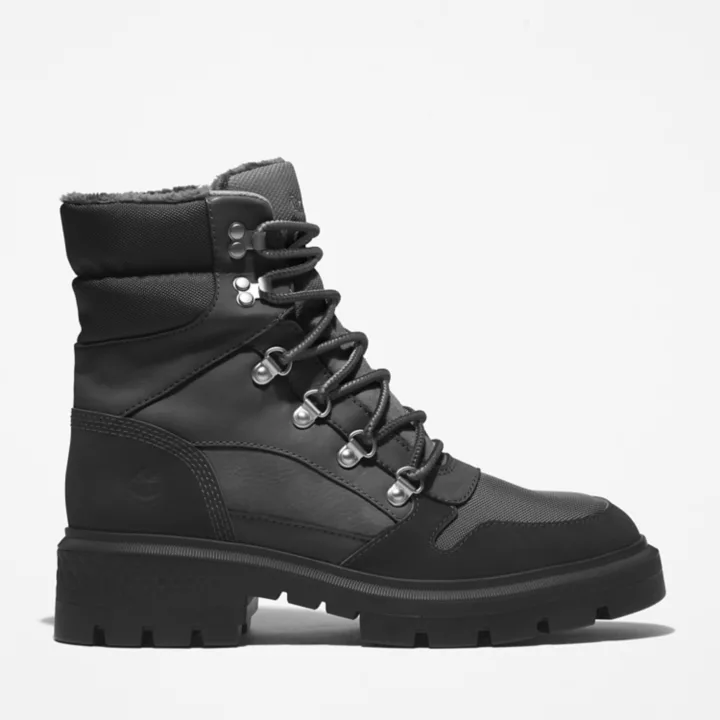 Bota feminina Cortina Valley com forro térmico na cor preta.