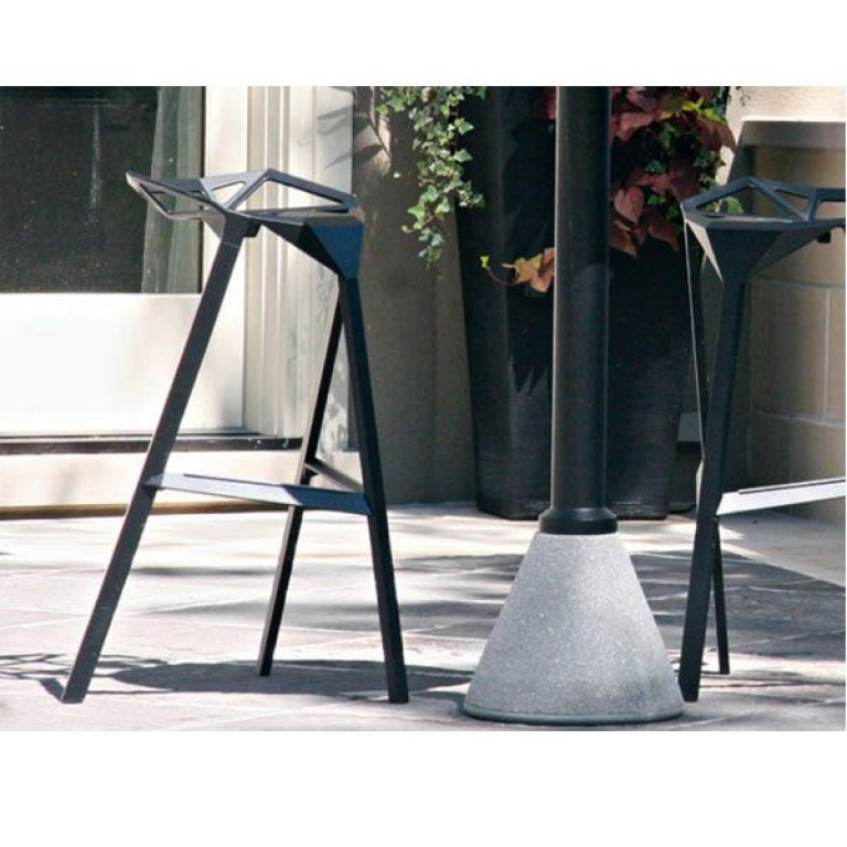 Magis Stool One barkruk medium zwart