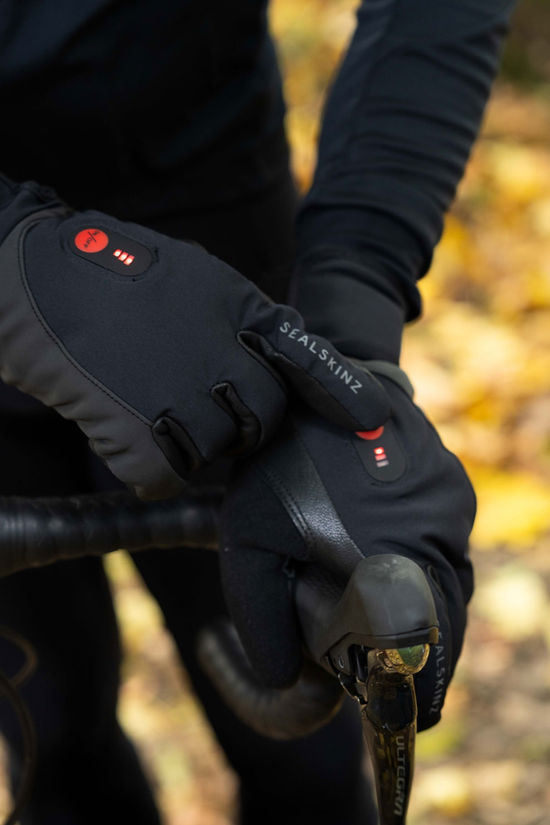 Sealskinz Sealskinz Seal Upwell - Waterproof Heated Fietshandschoen