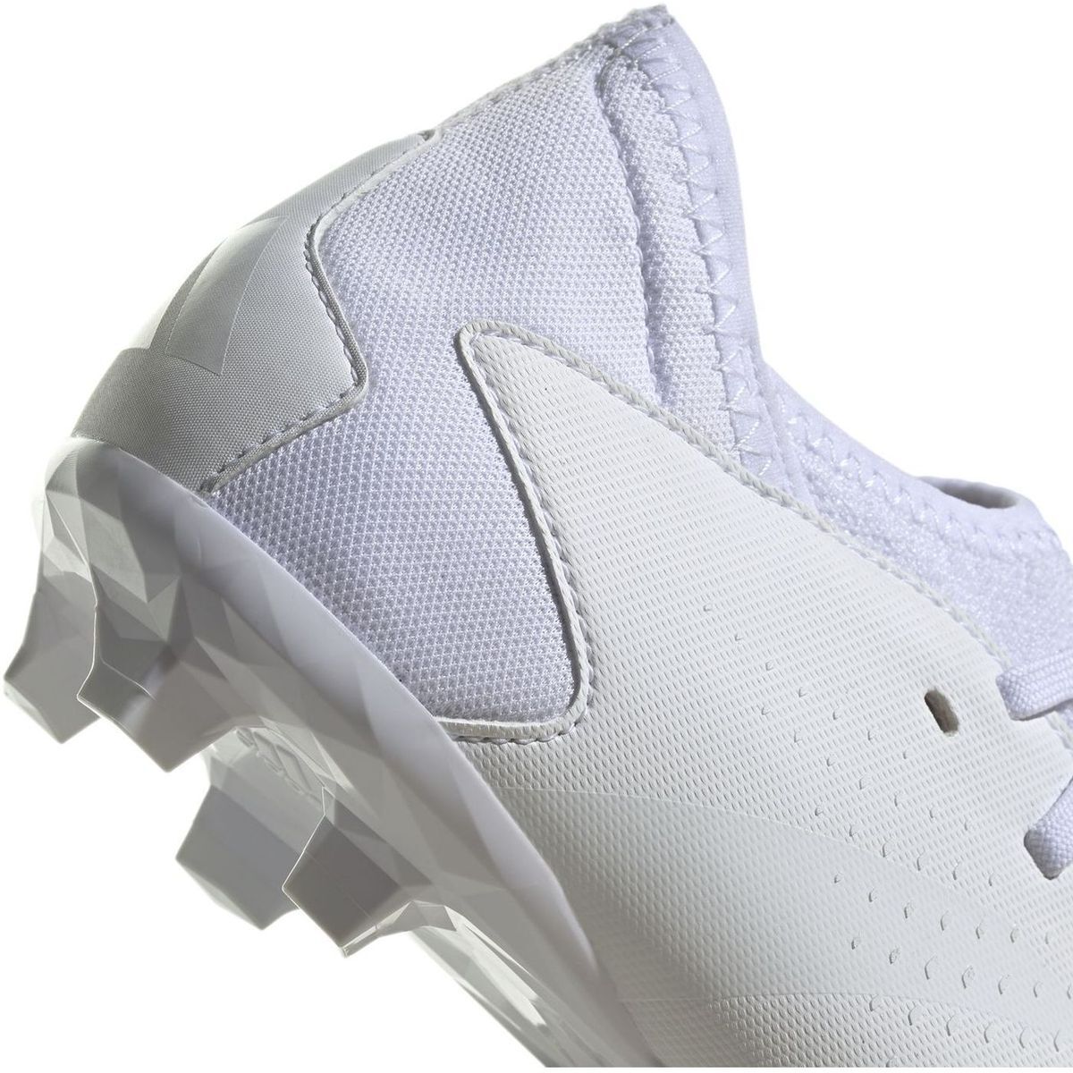 Adidas PerformancePREDATOR ACCURACY.3 FG J