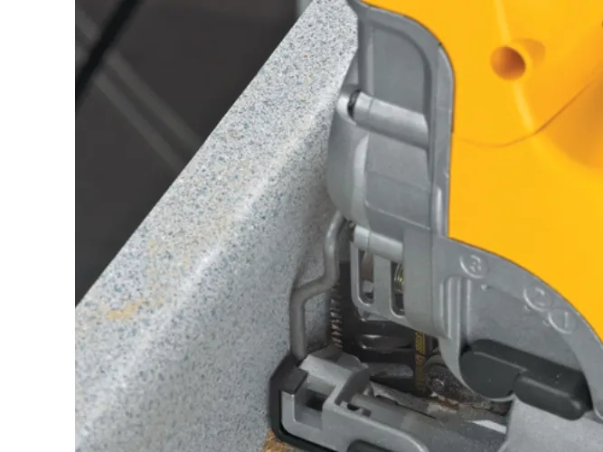 DeWALT DW331KT-QS, Sort, Gul, 45°, 2,6 cm, Vekselstrøm, 701 W, 2,8 kg