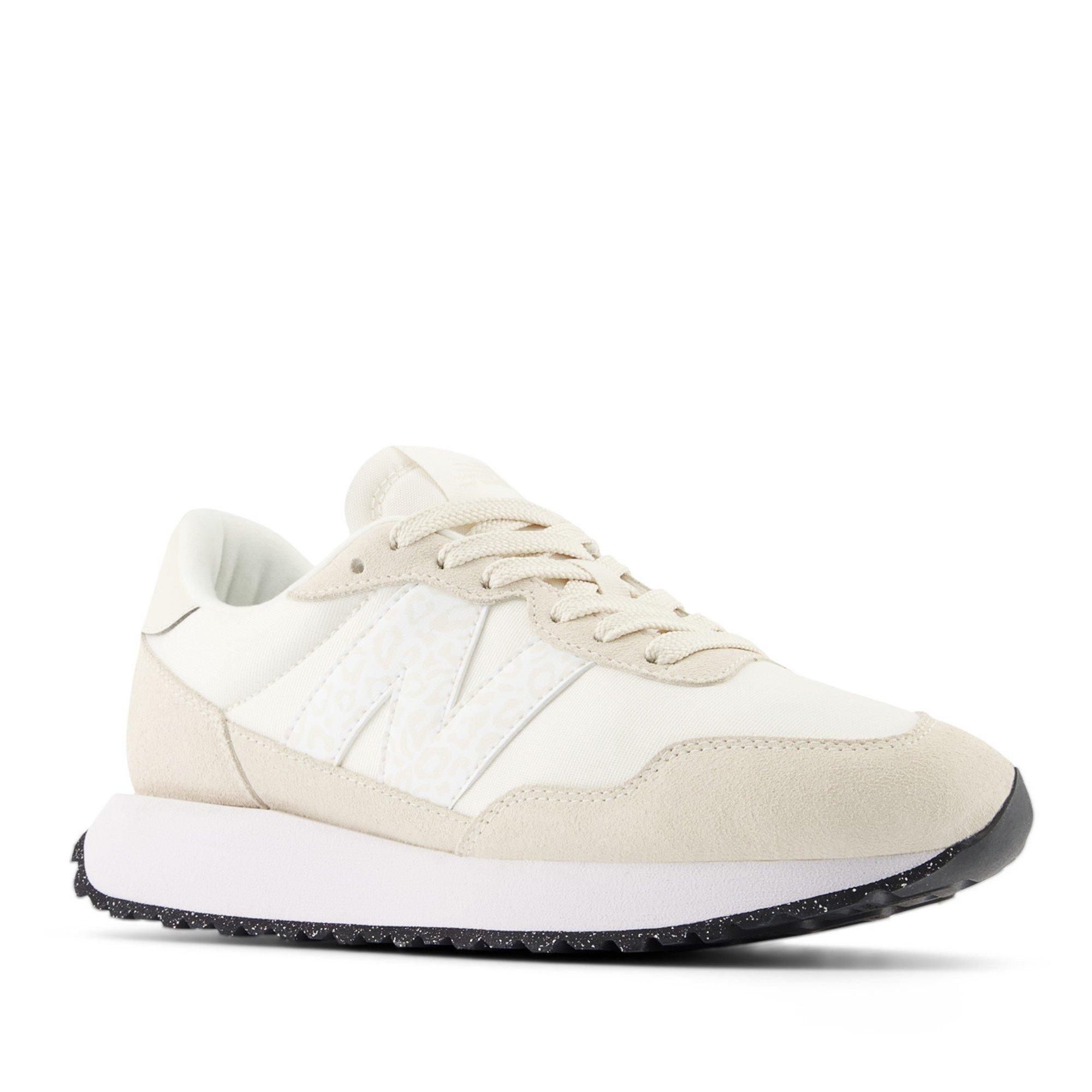 New Balance 237