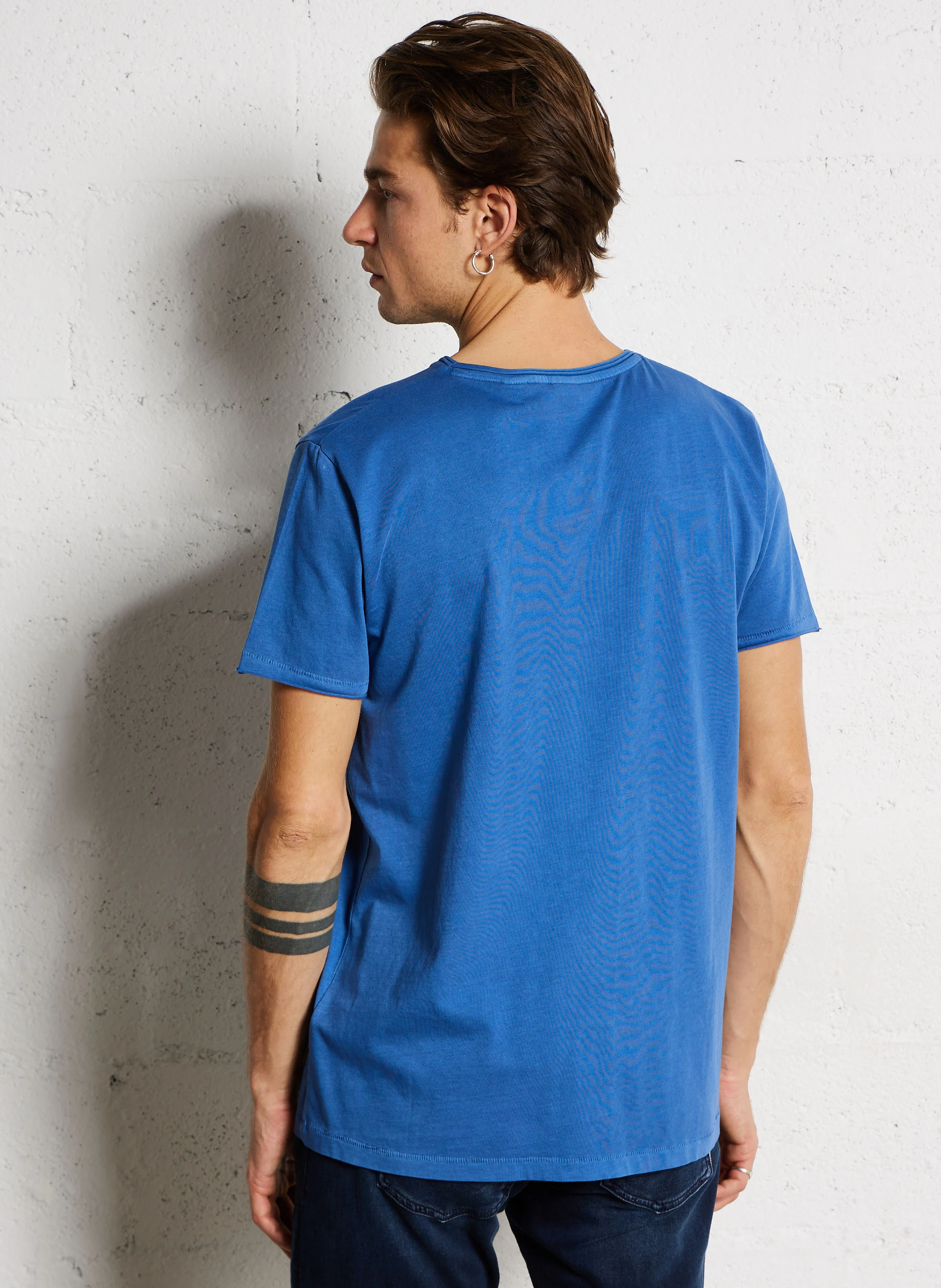 GRIBS - Tee-shirt droit à col V rouloté en coton | Bleu
