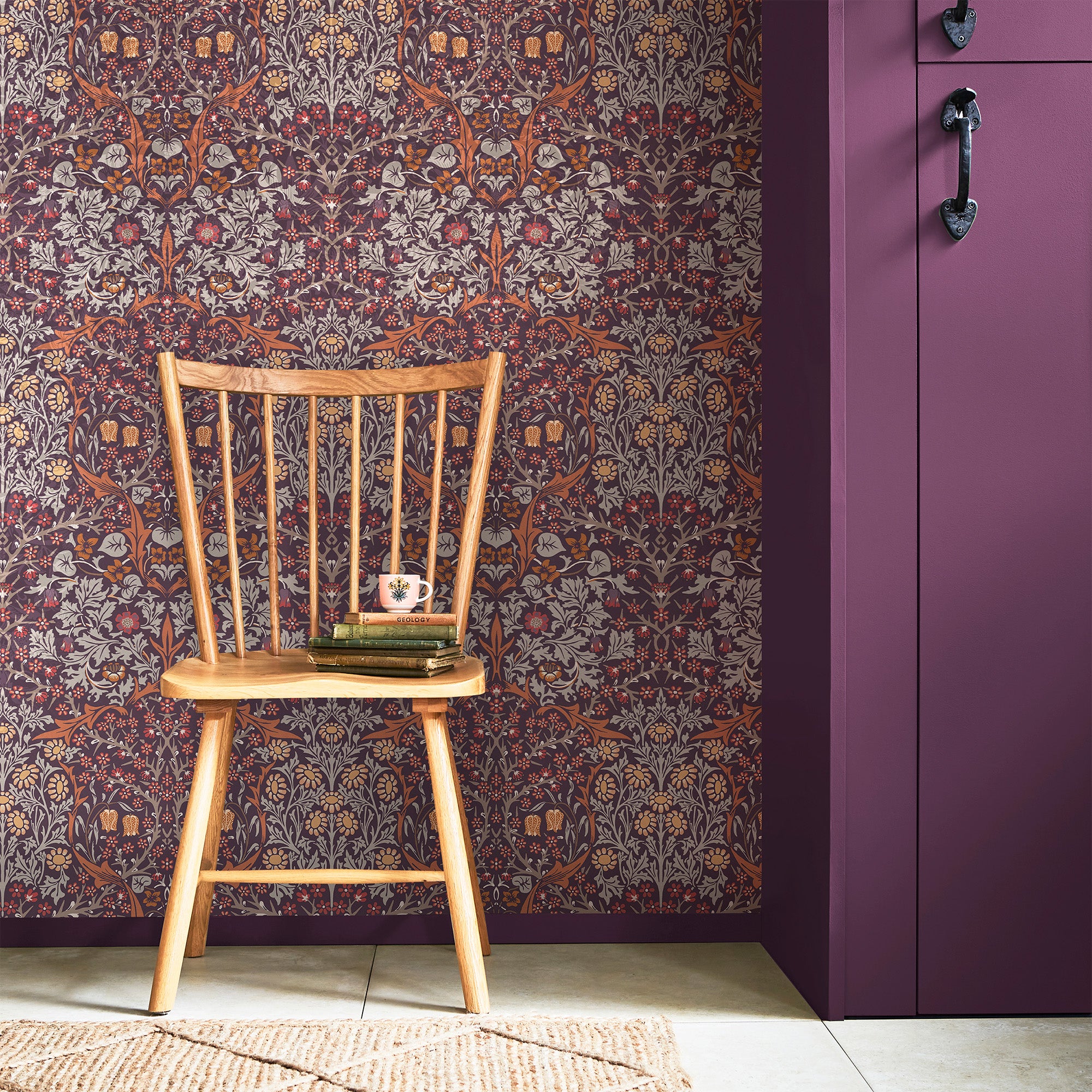 William Morris at Home Vliesbehang Blackthorn Plum - 10mx52cm