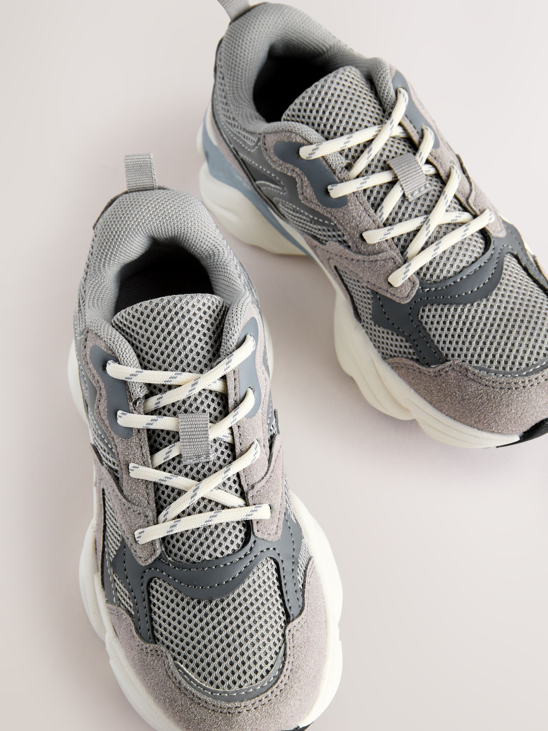 Grijs - Sneakers met veters