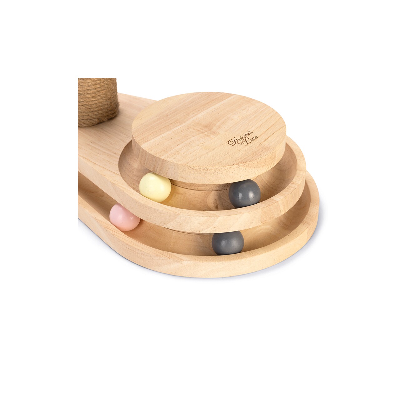 Designed by Lotte DBL Kratzbaum Inez Holz