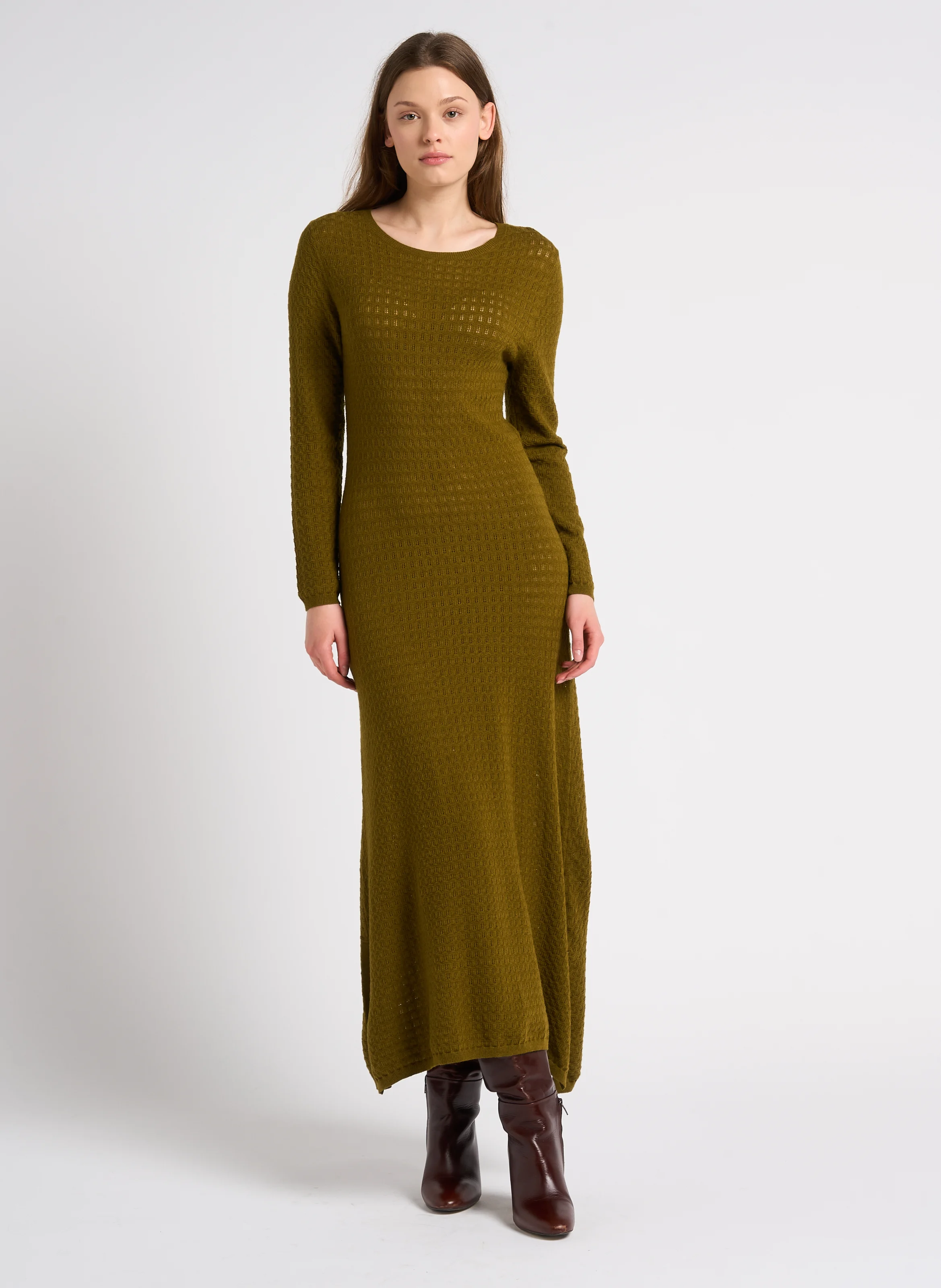 Robe longue droite col rond en maille ajourée | Vert
