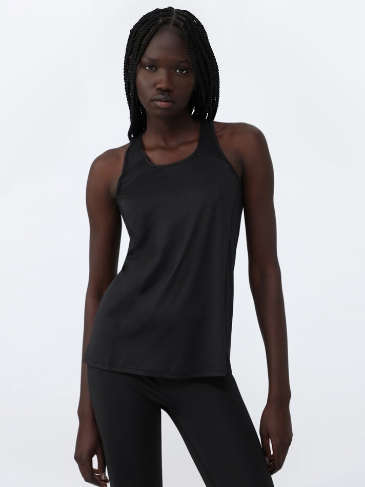 Conjunto com 2 regatas esportivas - Pretas