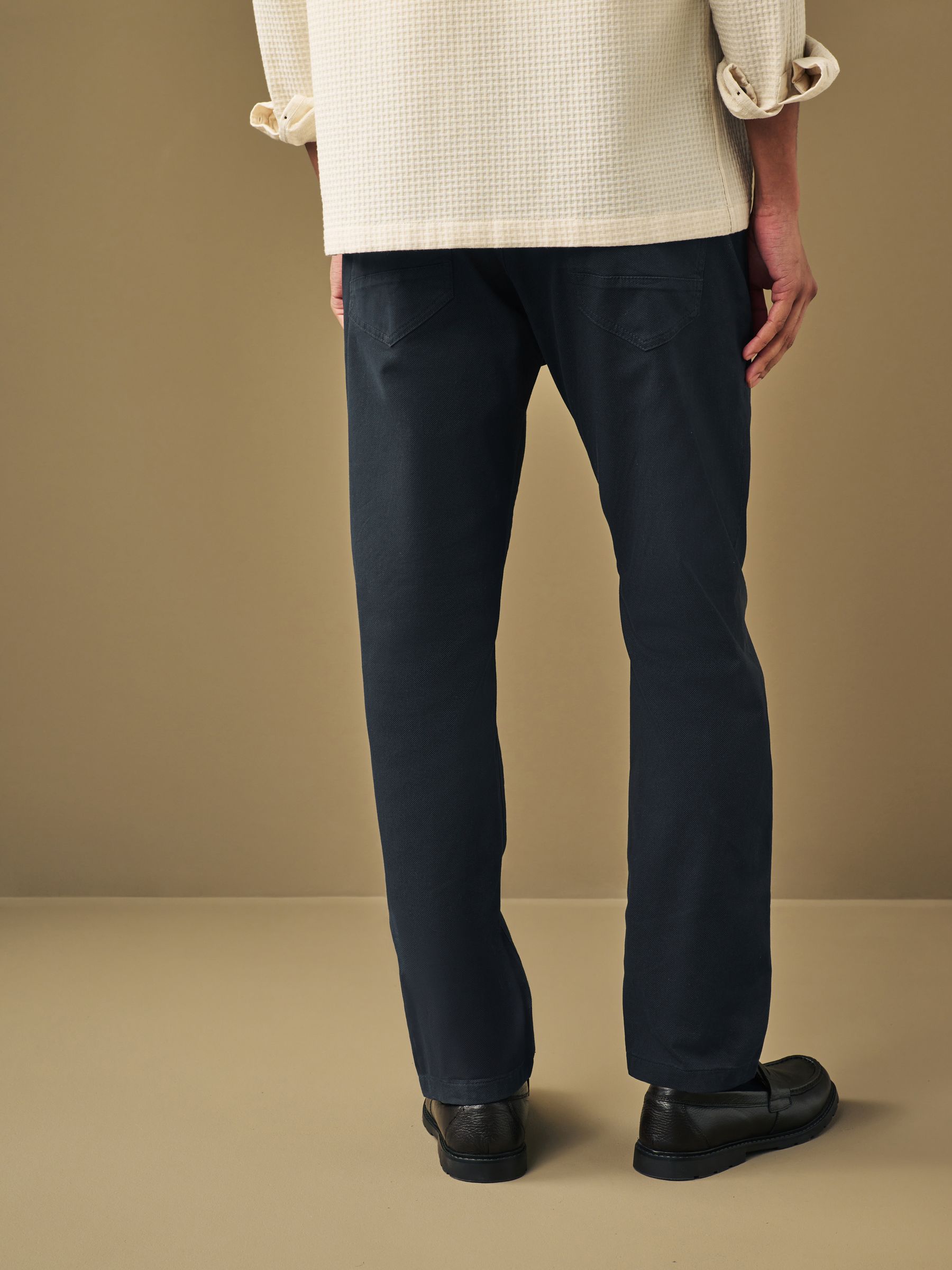Donkerblauw - Slim fit modieuze bedrukte stretchy chino's met riem