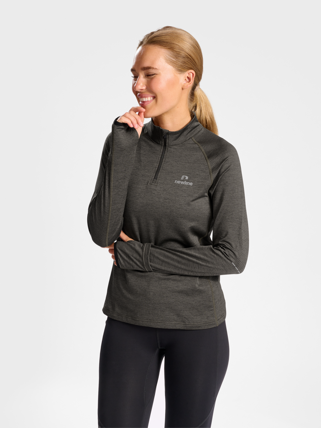 nwlPACE HALF ZIP WOMAN