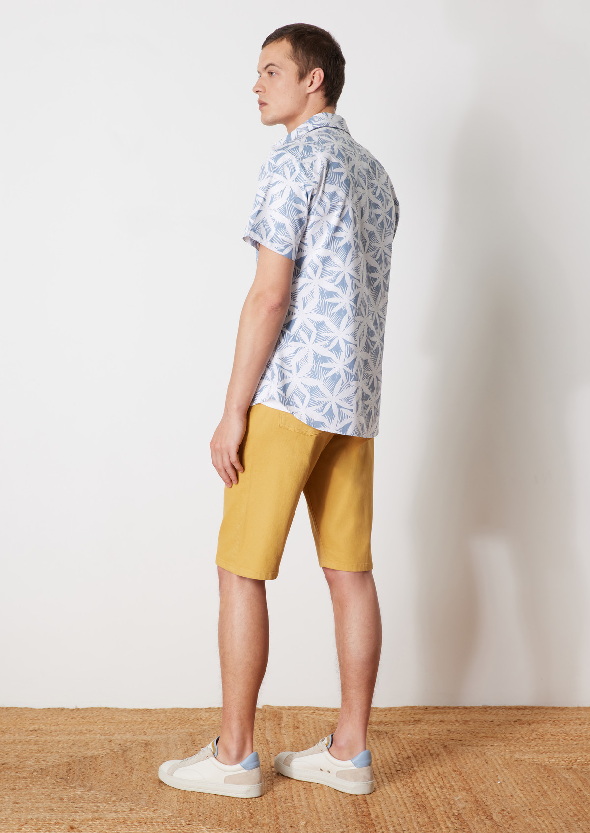 Bermuda en coton stretch uni jaune curry