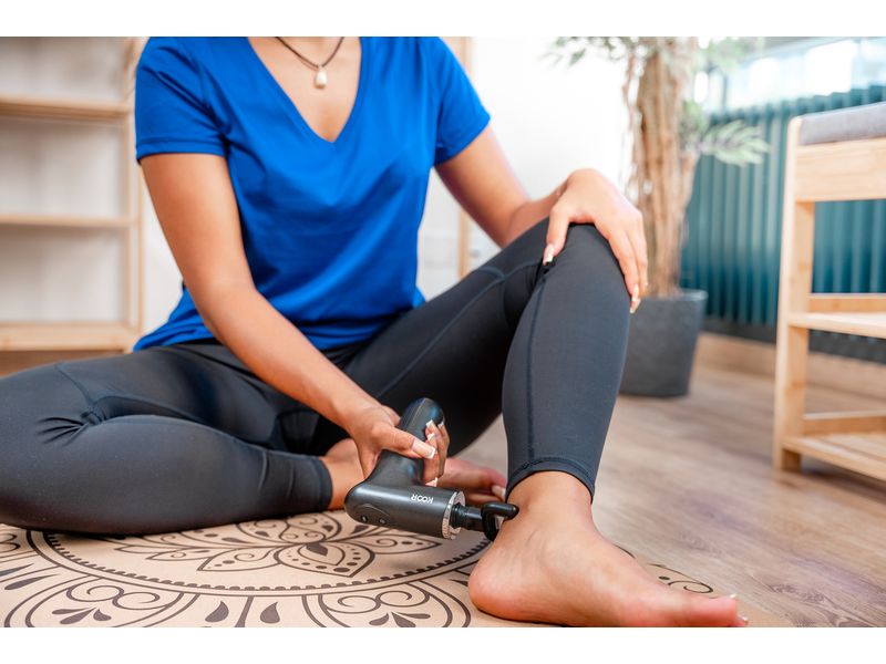 KOOR Massage Pistole Caalda Mini Massage Gun mit Wärmefunktion zur Unterstützung der Regenerationszeiten