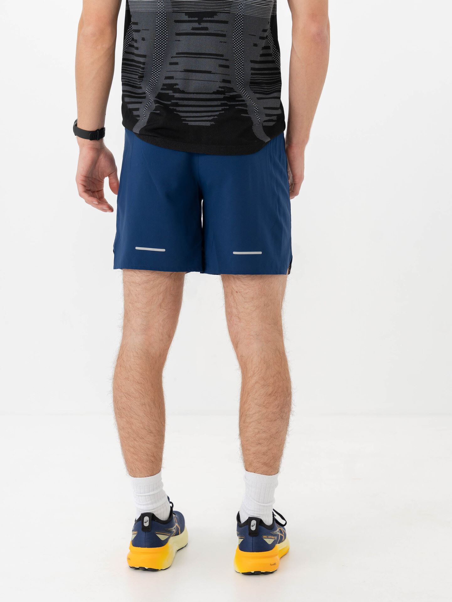 Road 7in Shorts
