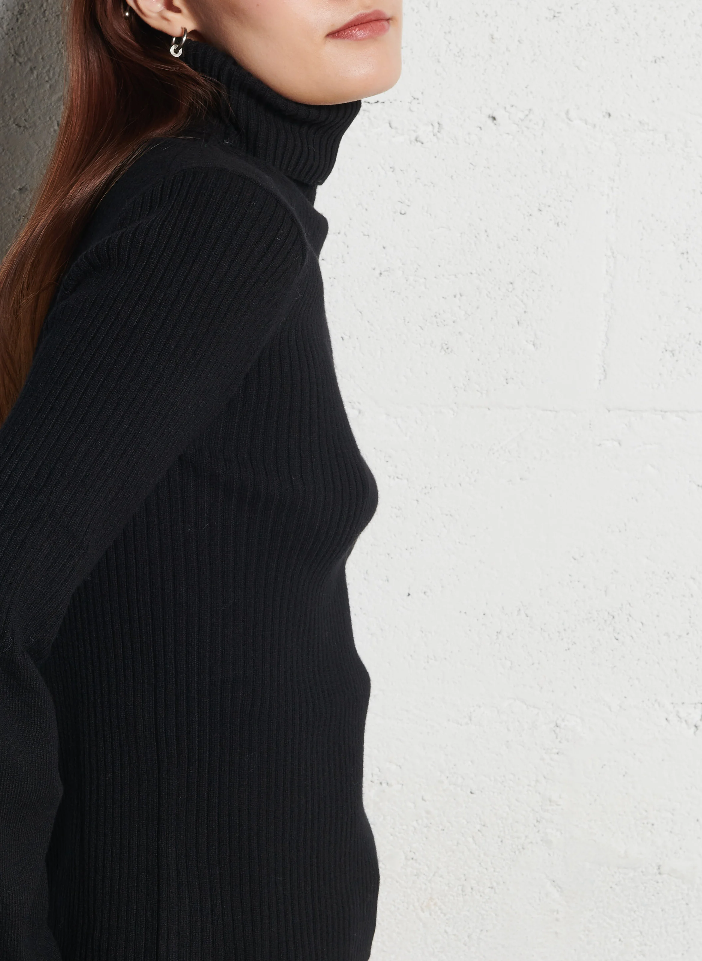 ALFA - Pull col roulé en laine | Noir