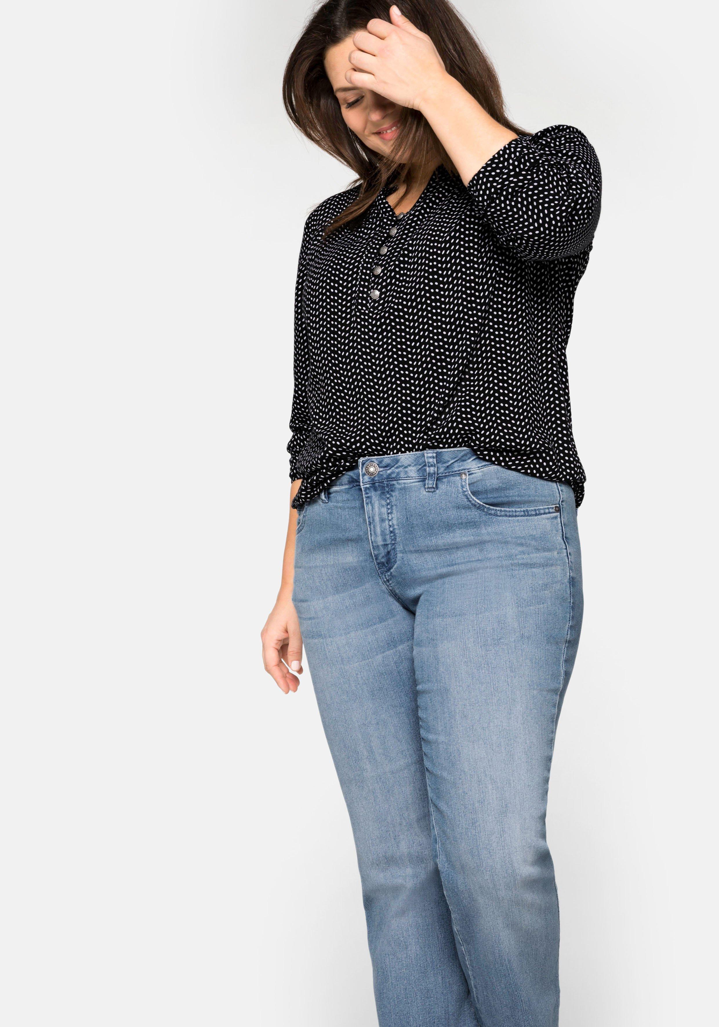 Bootcut-Jeans in 5-Pocket-Form, mit Used-Effekten