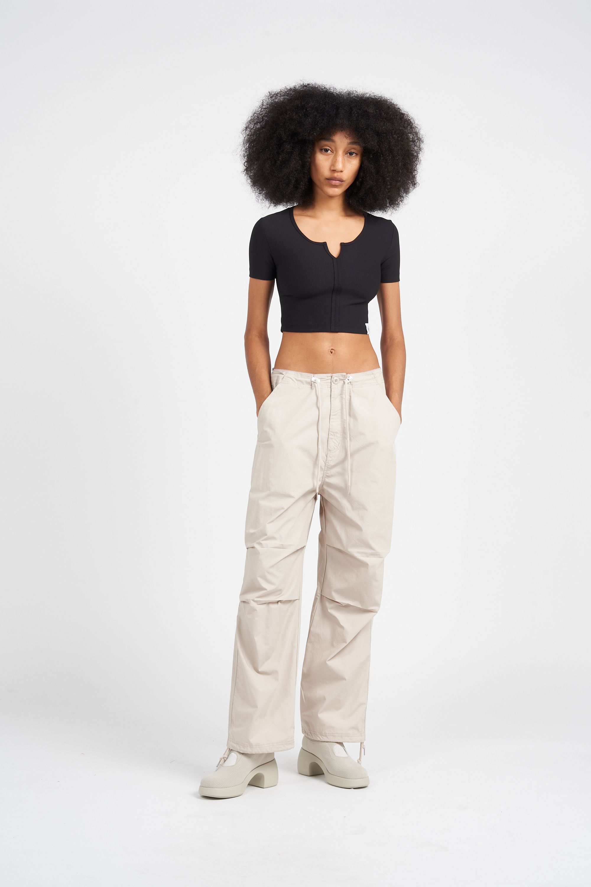 OBEY Pantalon  MINA PARACHUTE SIG SILVER Gris