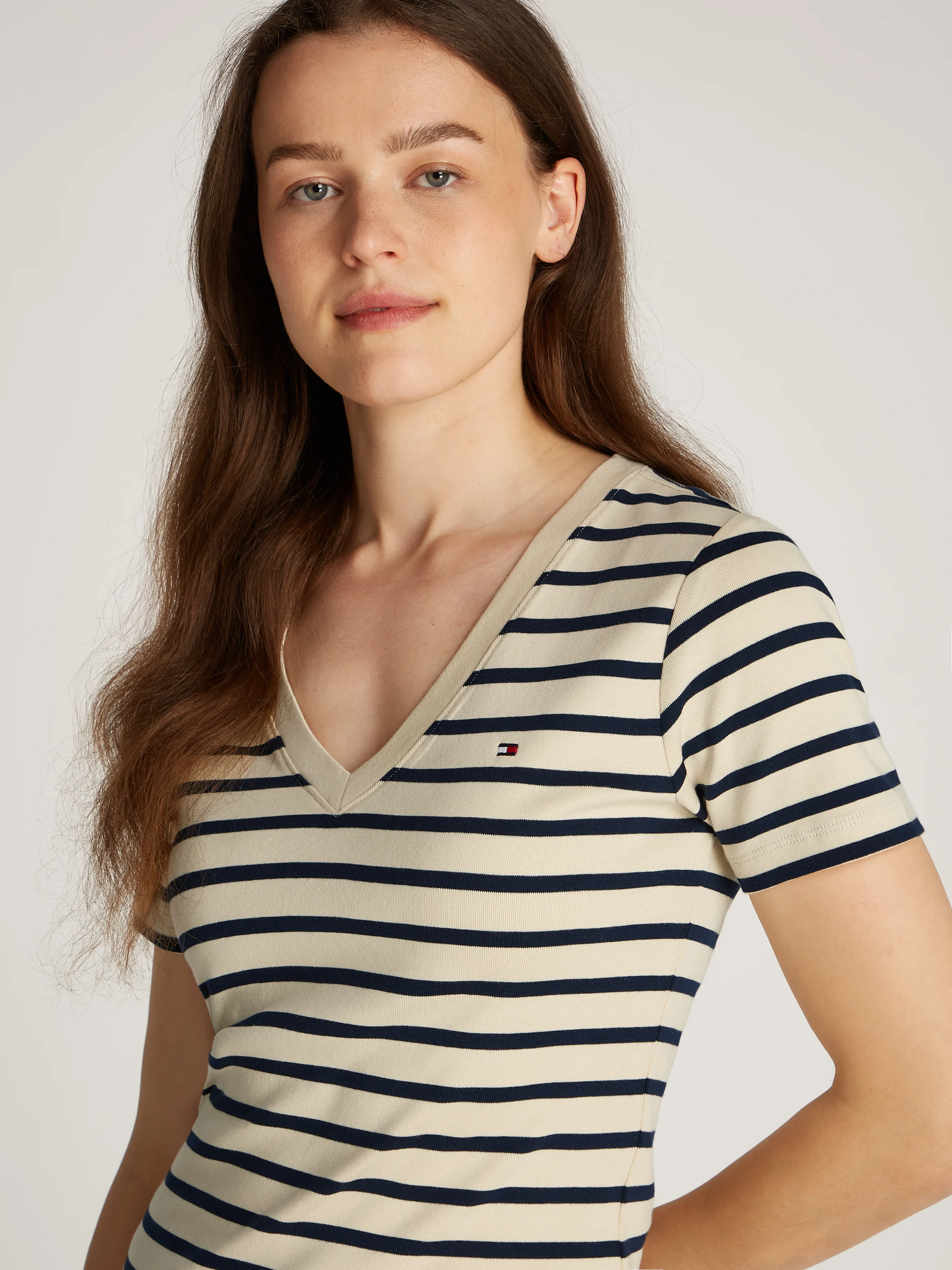 Tee-shirt ajusté col V en coton | Blanc