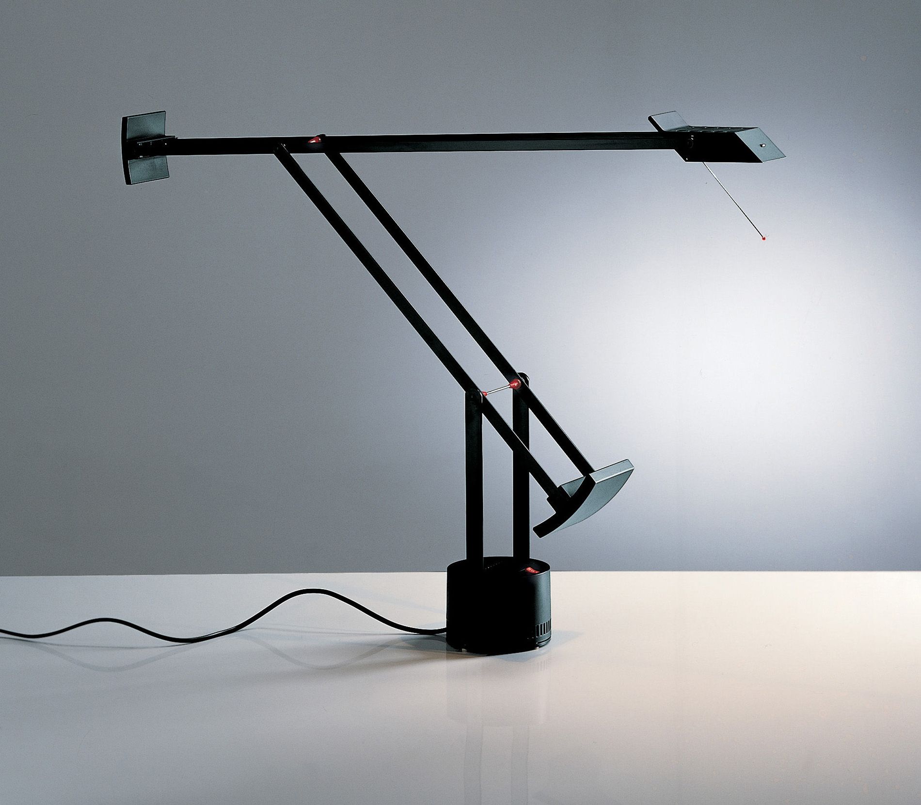 Tizio 35 bureaulamp retrofit