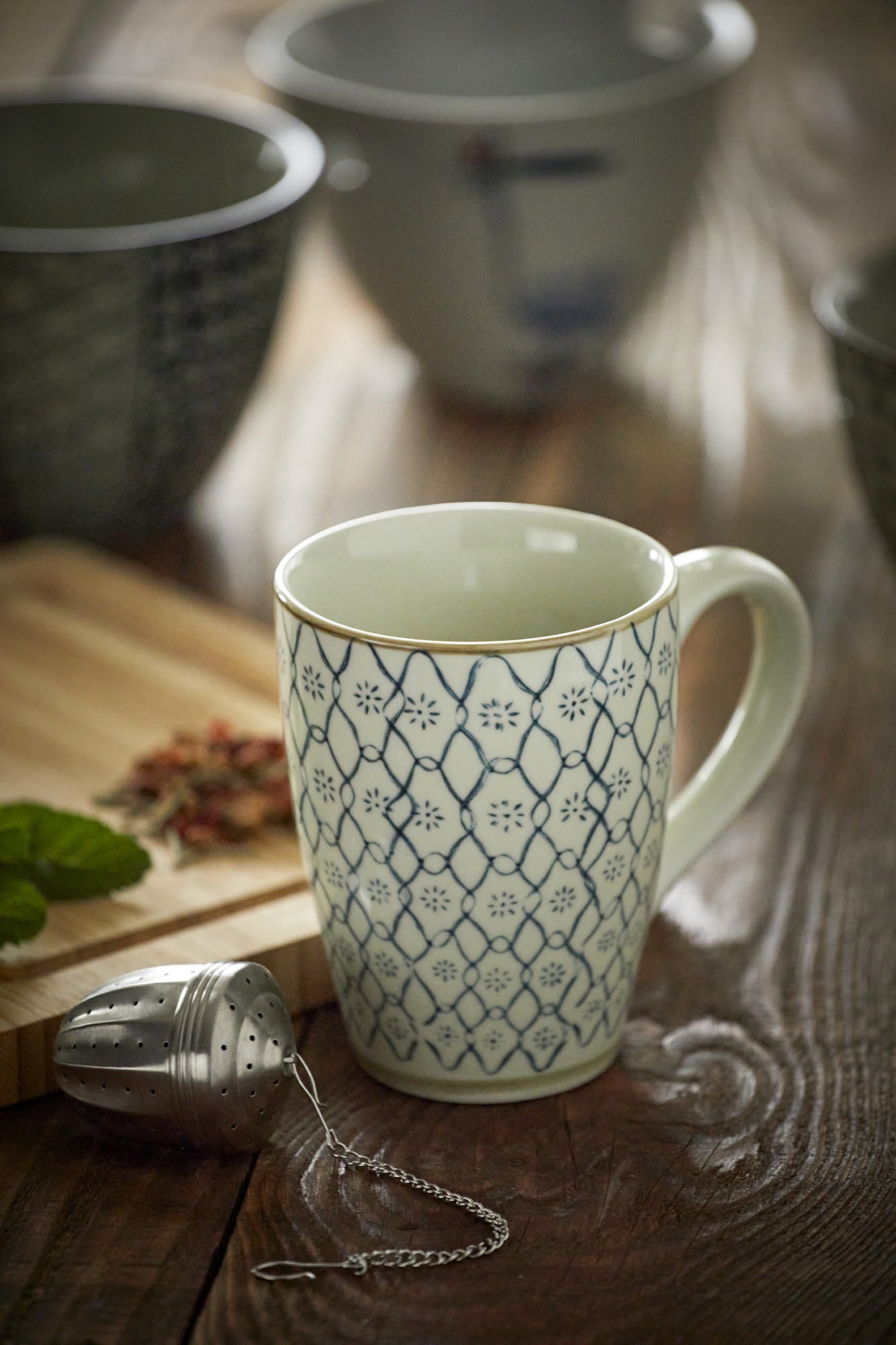 Tasse Gordes 'Netz', blau, hellgrau, H 12 cm, Ø 9,5 cm zu 4,80