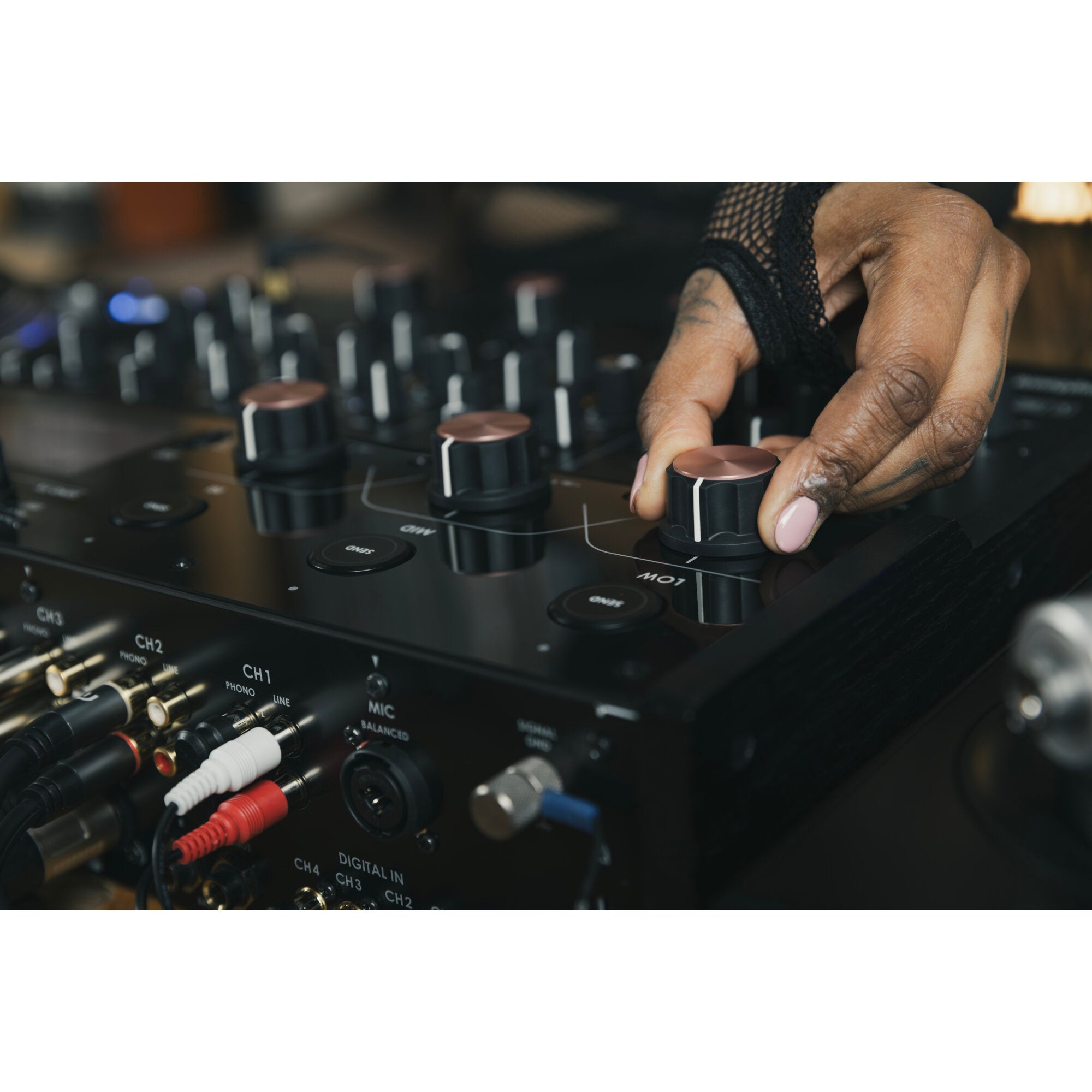 AlphaTheta Euphonia 4-kanaals rotarymixer