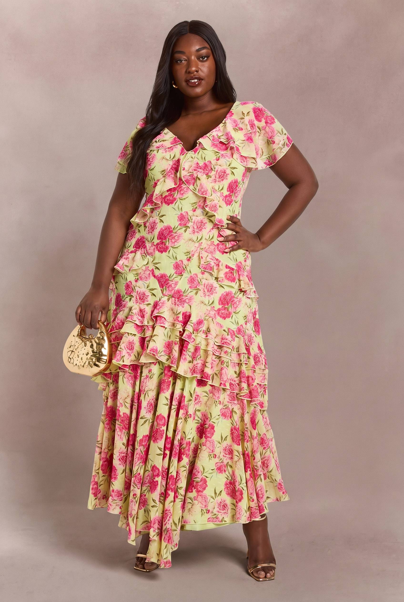 boohoo Robe Longue Grande Taille En Mousseline Dobby Fleurie À Volants