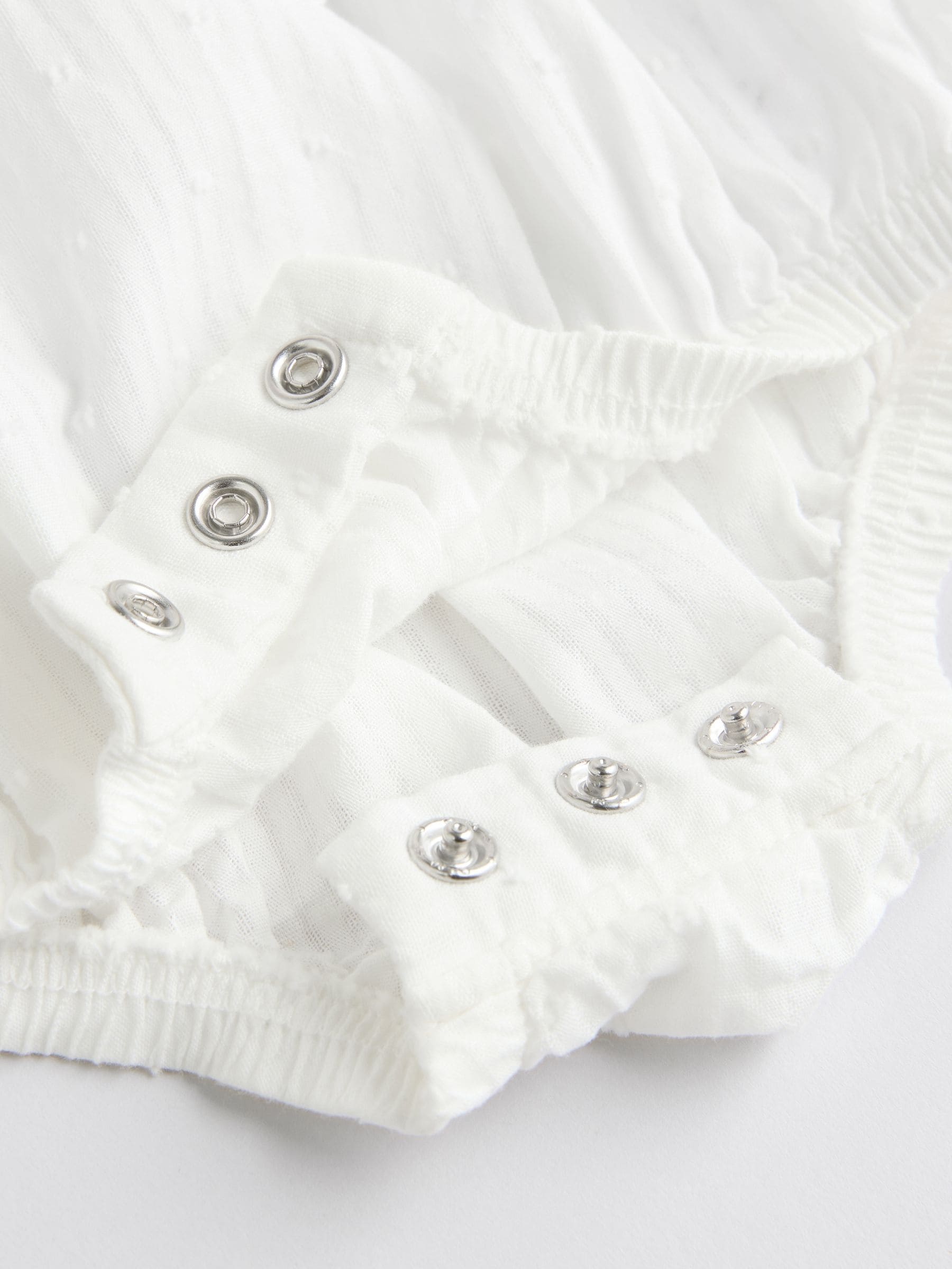 Ecru/wit met broderie - Babybroekje (0 mnd-3 jr)
