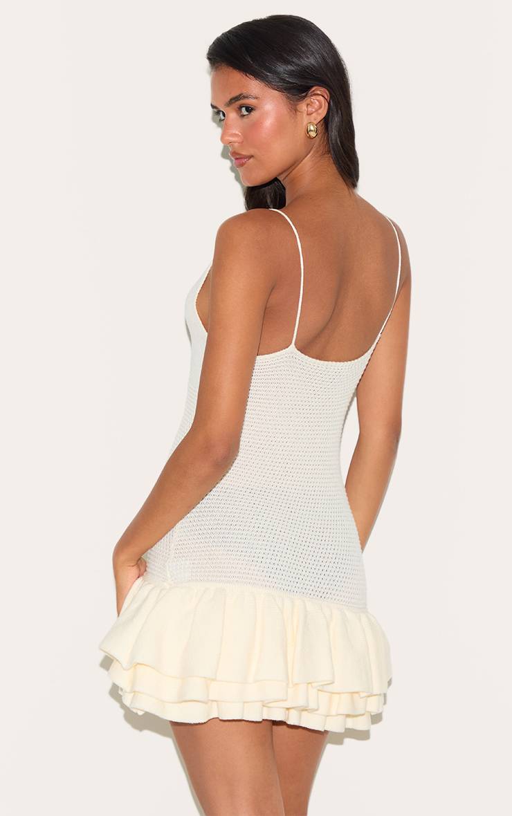 Crème Robe Mini Moulante À Bretelles En Maille Avec Ourlet À Volants