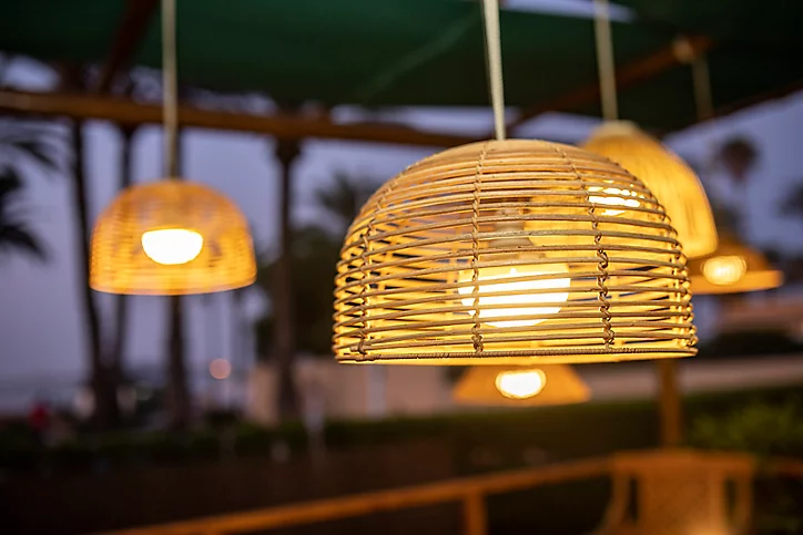 Suspension Bossa LED ⌀35cm 500lm IP54 9W variable blanc chaud à neutre New Garden naturelle