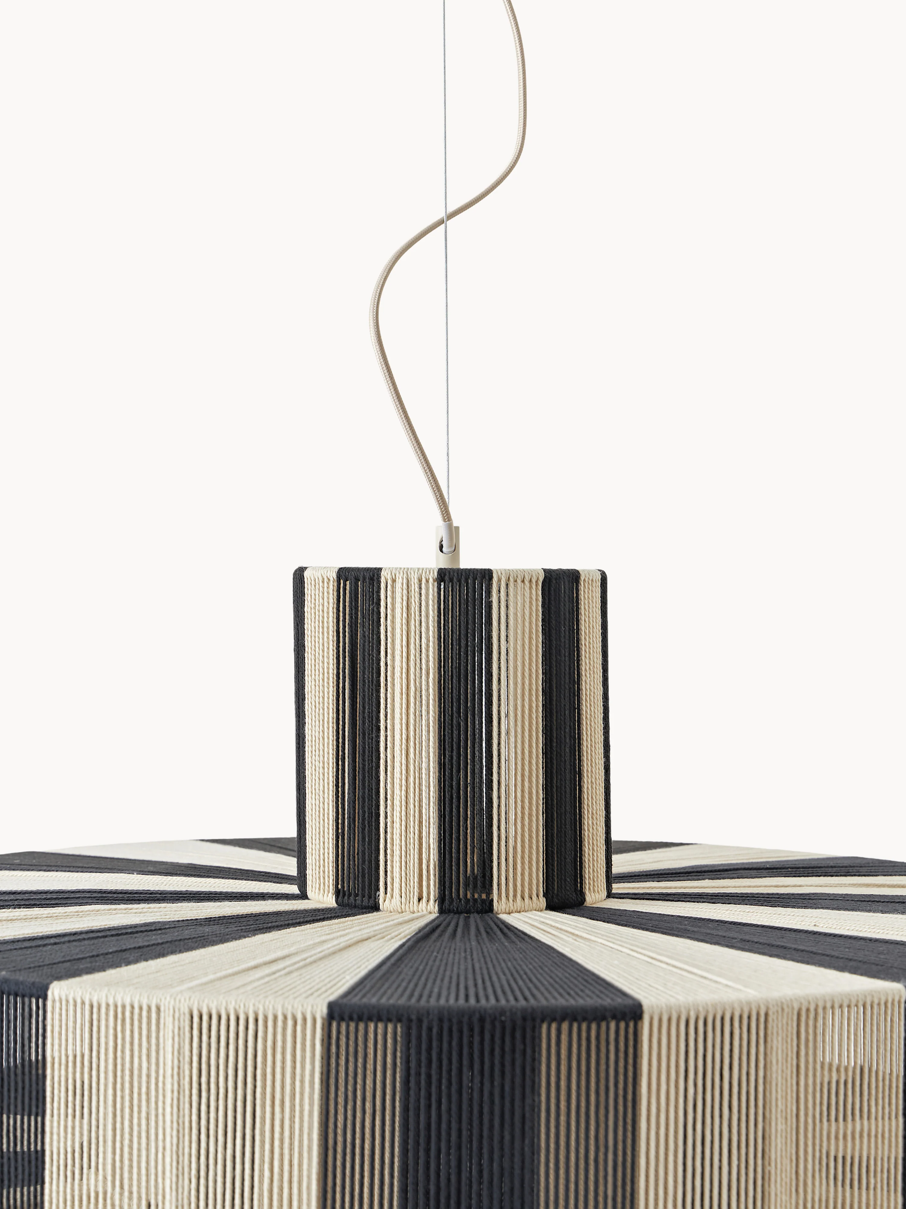 Grote hanglamp Lace van linnen draad