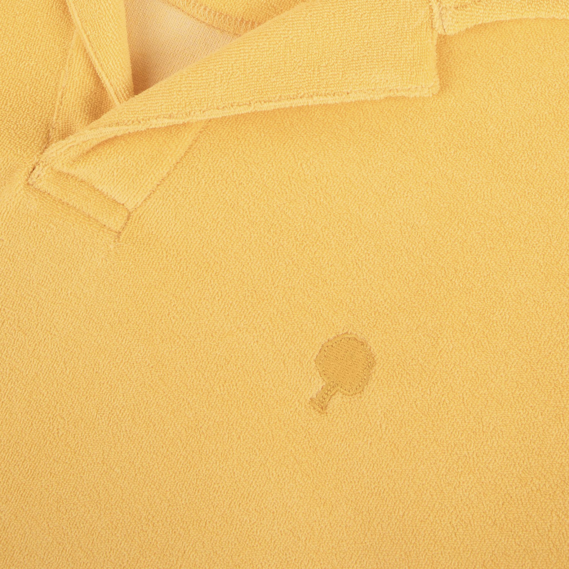 Polo jaune orangé broderie arbre coton et coton recyclé - modèle zonza