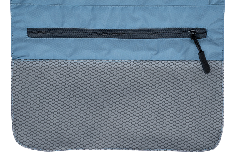 Hanging Toiletry Kit Minimalist