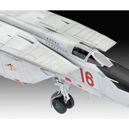 Revell MiG-25 RBT Foxbat B im Maßstab 1:72